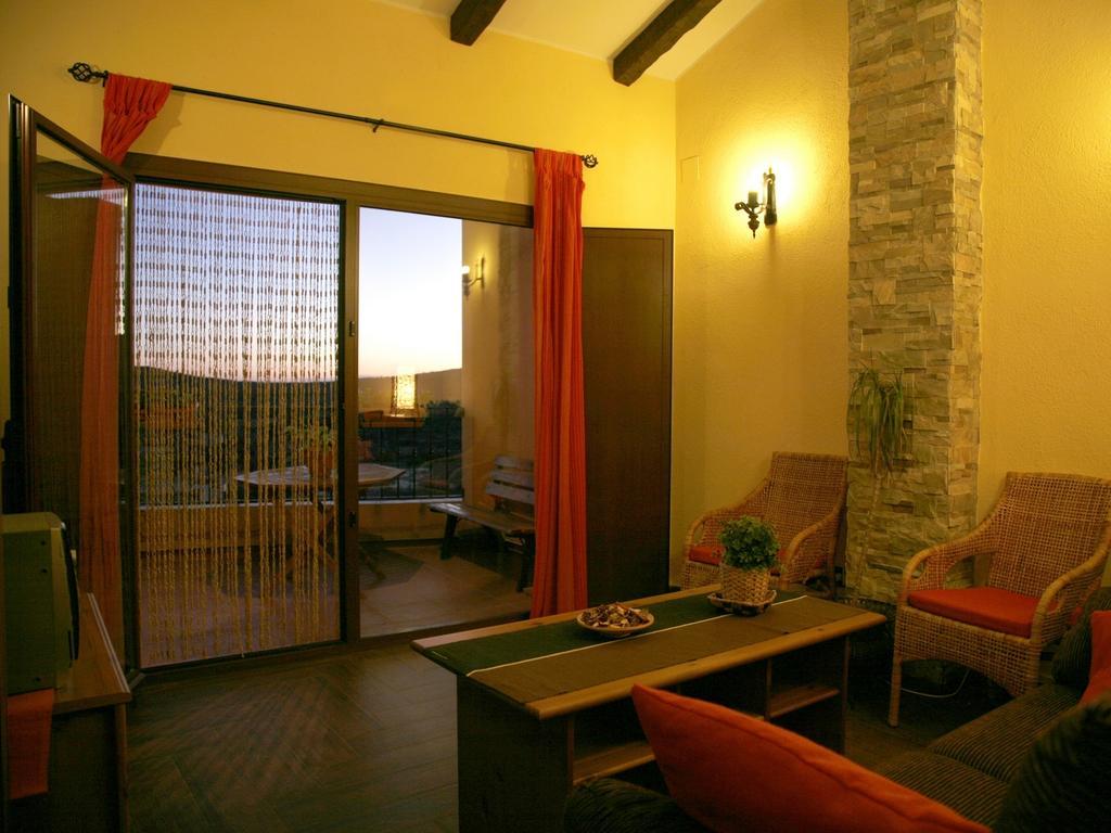 Casa Rural El Planet De Maella Casa Rural En Castellon Casa Rural Con Jacuzzi Casa Rural En Xert Casa Rural Cerca De Morella Chert Oda fotoğraf